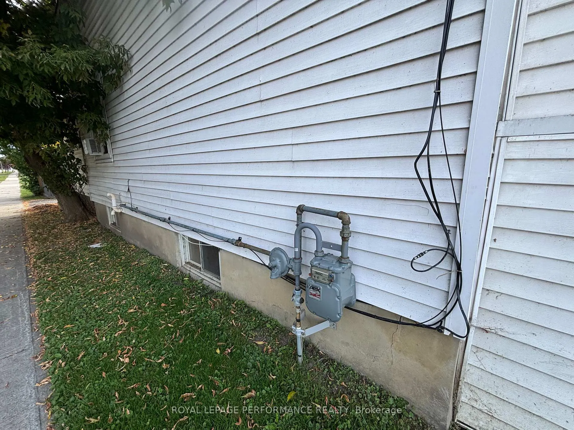 Photo 6 of 345 Gloucester St N Street N, Cornwall — HOMEH