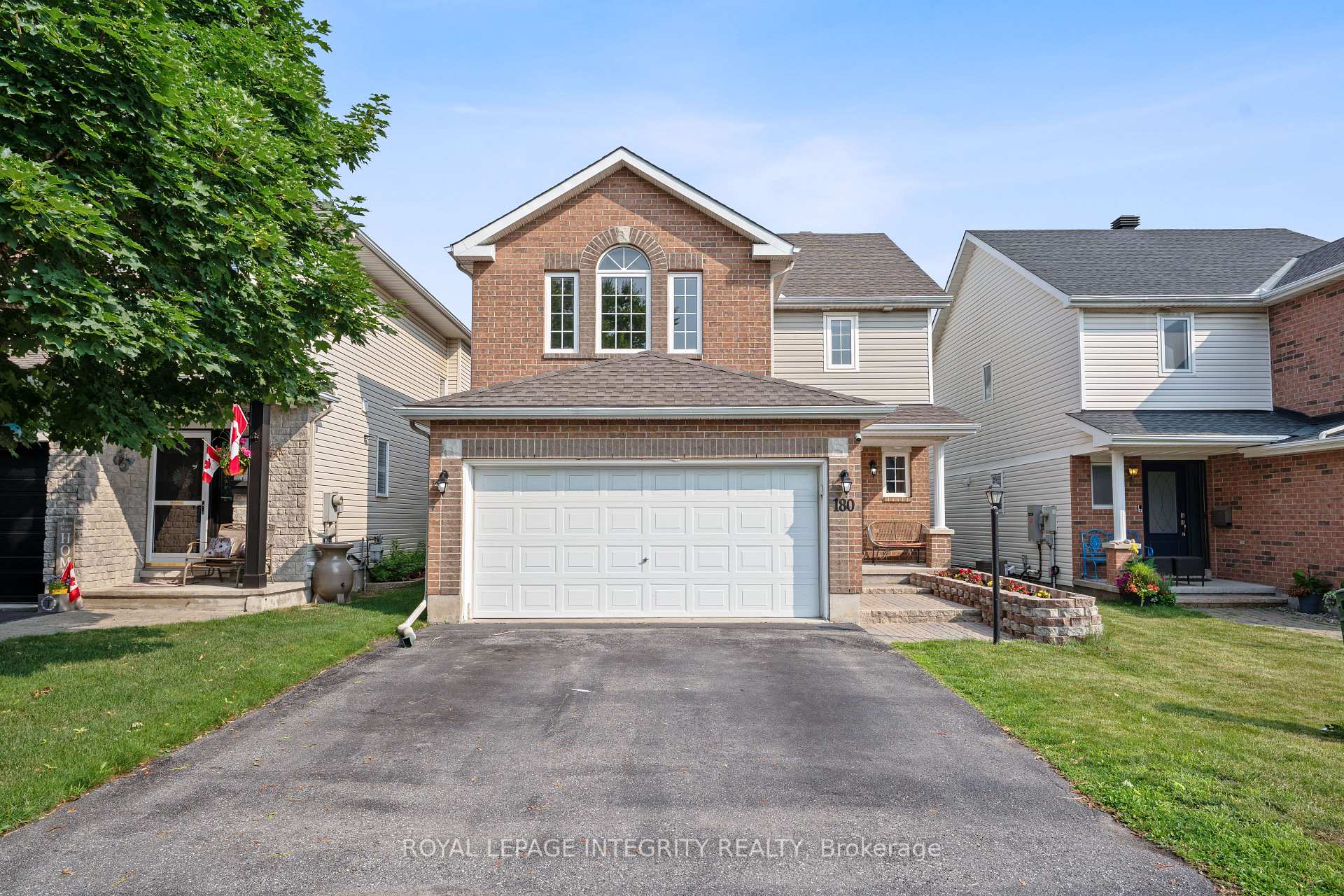 Photo 5 of 180 Deerfox Drive, Ottawa, Barrhaven - Longfields — HOMEH