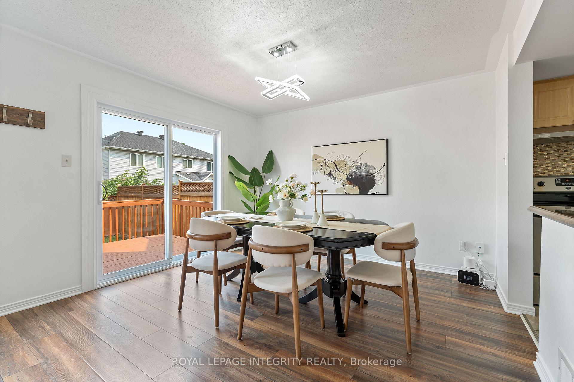 Photo 15 of 180 Deerfox Drive, Ottawa, Barrhaven - Longfields — HOMEH