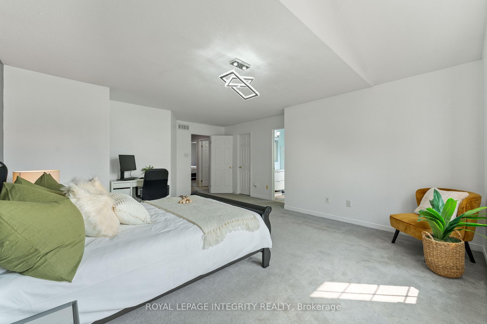Photo 26 of 180 Deerfox Drive, Ottawa, Barrhaven - Longfields — HOMEH