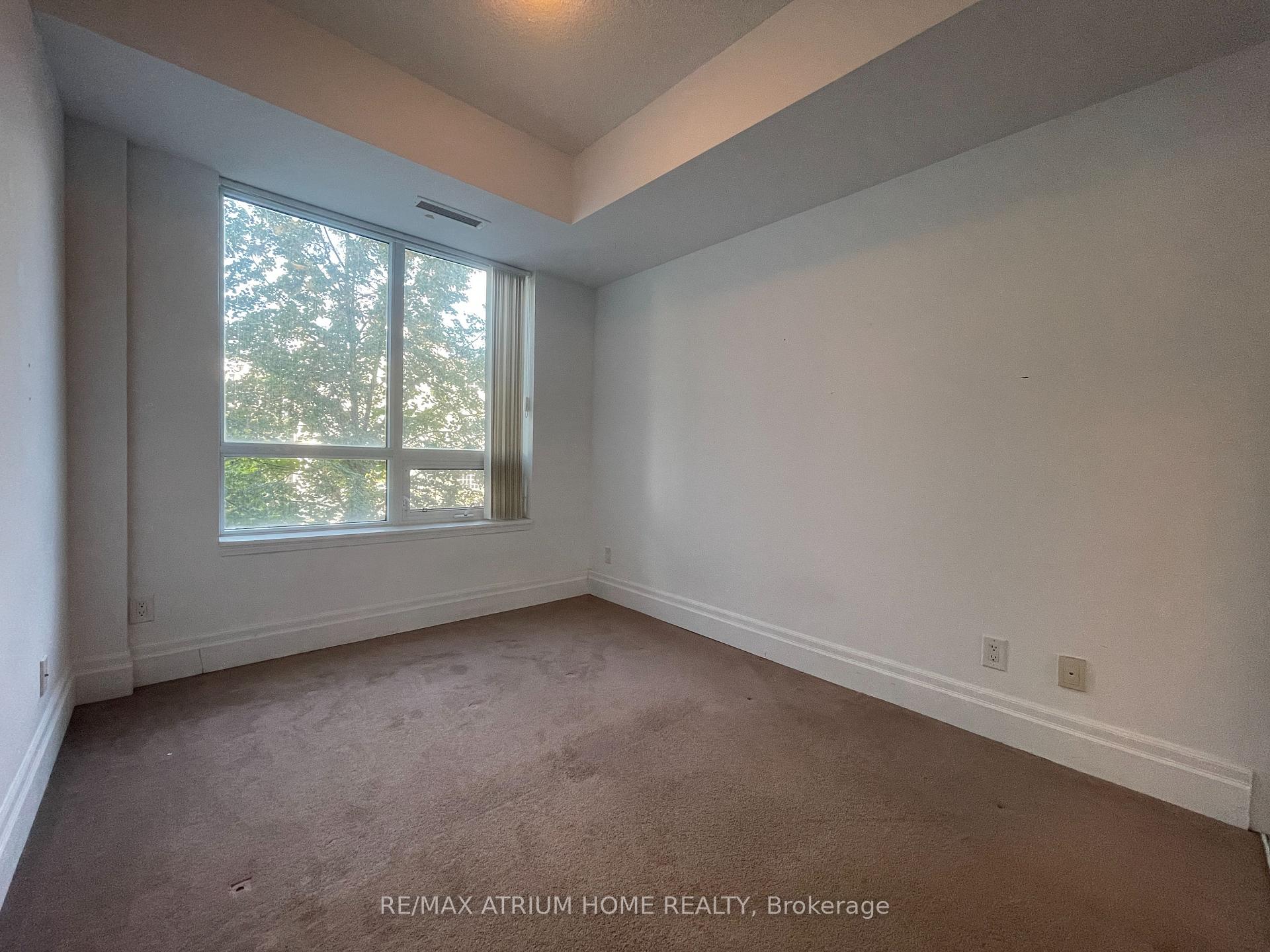 Photo 8 of Unit 214, 57 Upper Duke Crescent, Markham, Unionville — HOMEH