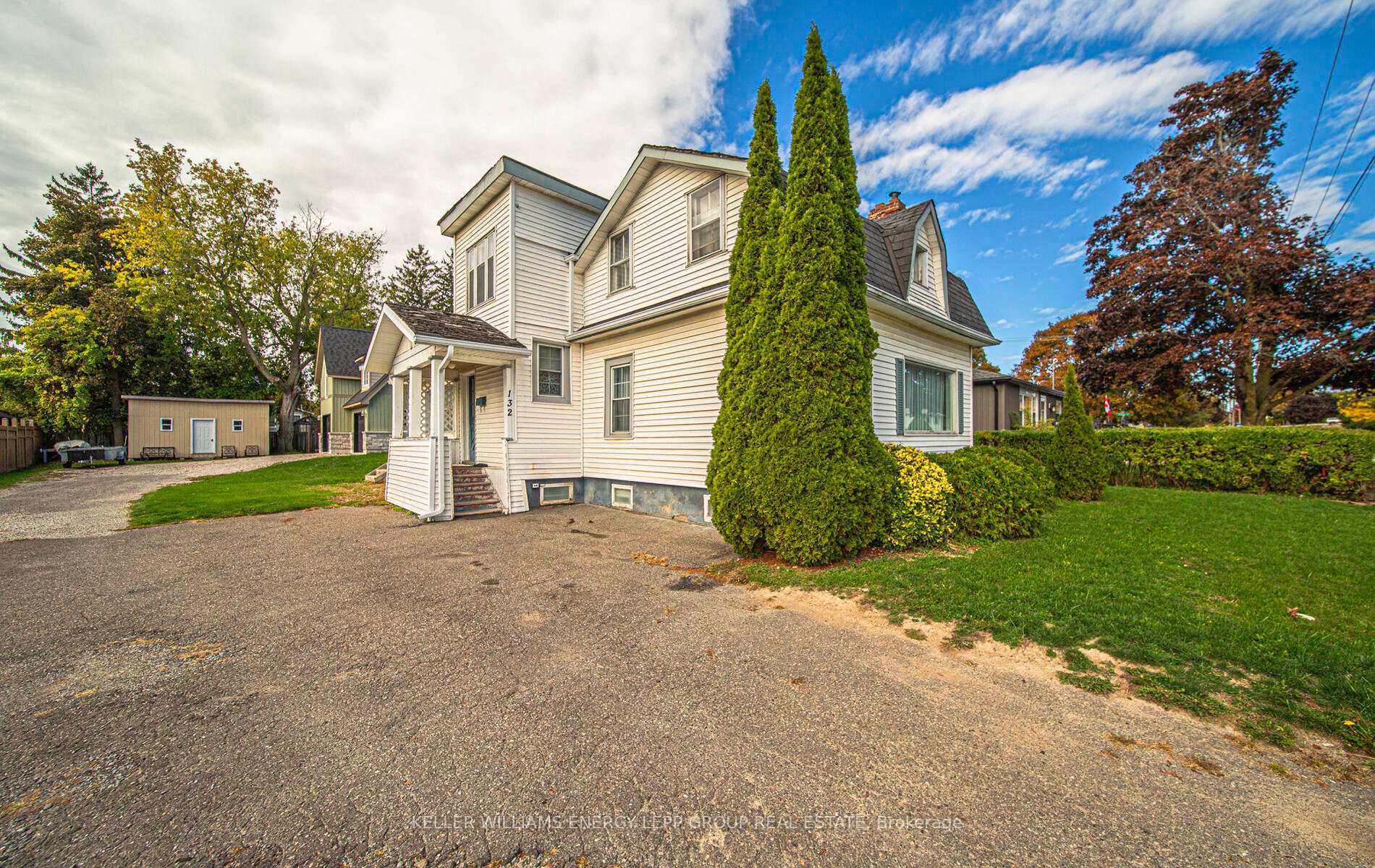 Photo 2 of 132 High Street, Clarington, Bowmanville — HOMEH