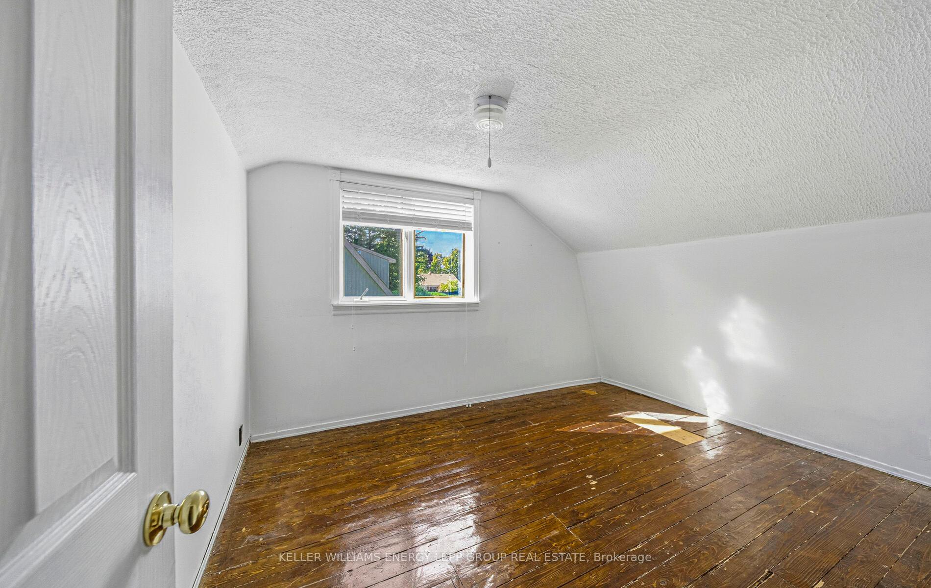 Photo 21 of 132 High Street, Clarington, Bowmanville — HOMEH