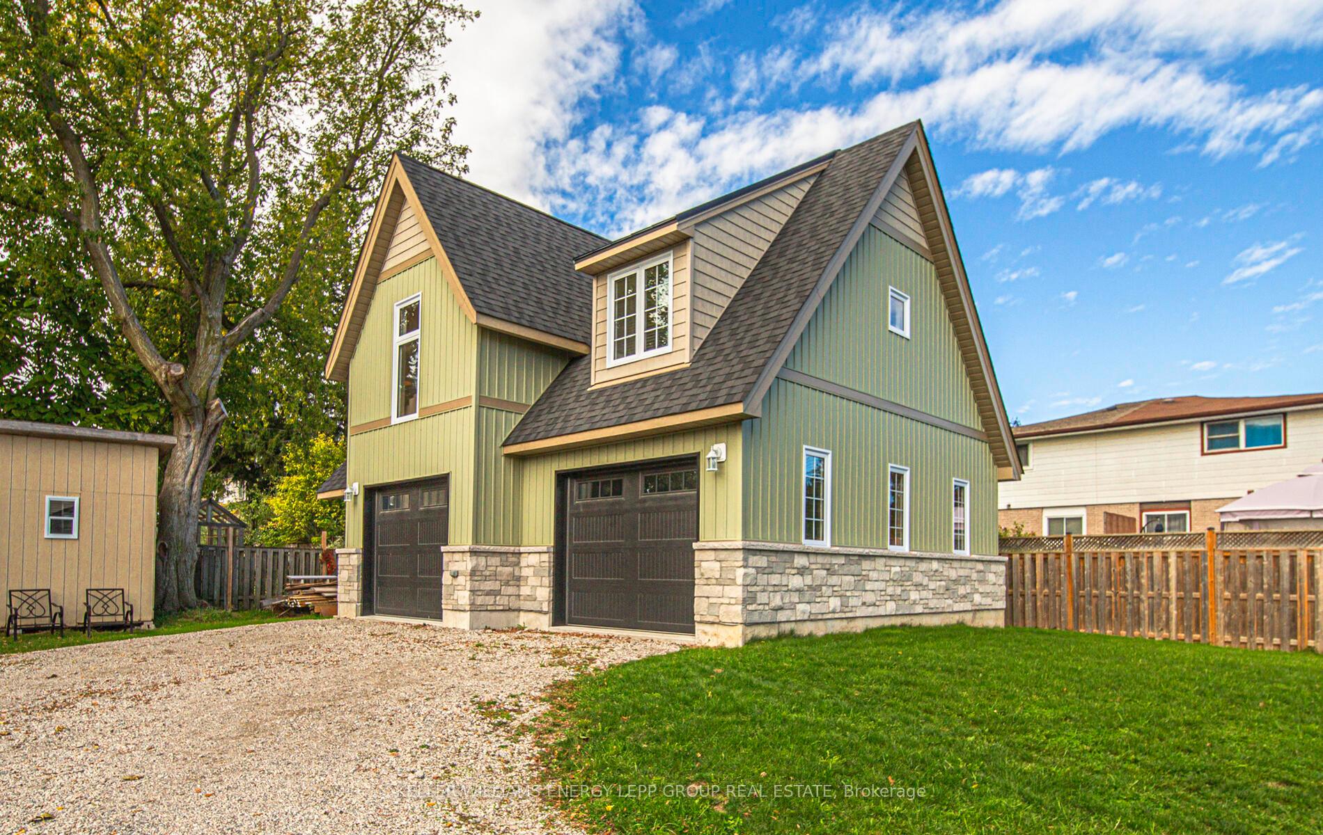 Photo 23 of 132 High Street, Clarington, Bowmanville — HOMEH