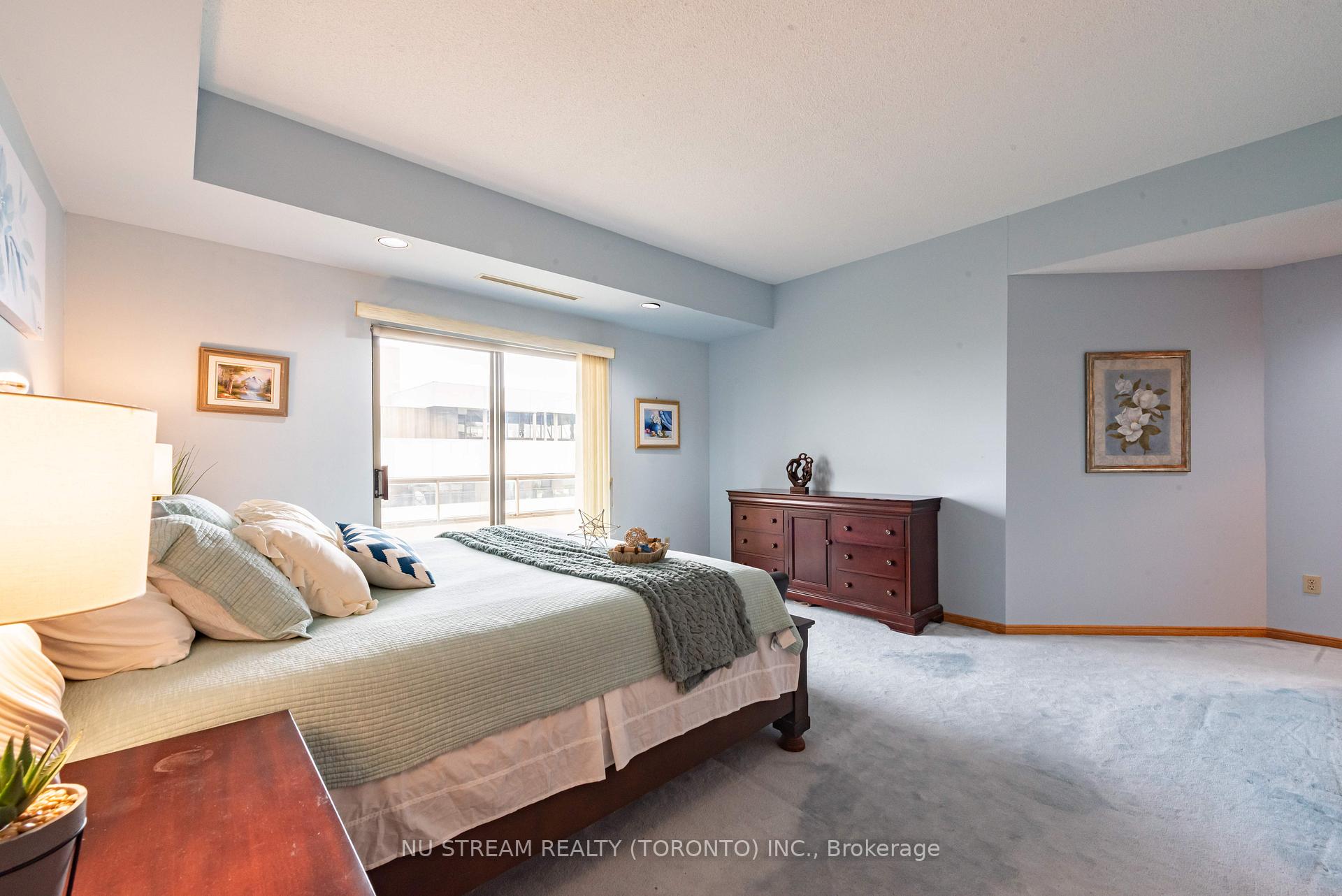 Photo 37 of Unit 905, 5151 Riverside Drive E, Windsor — HOMEH