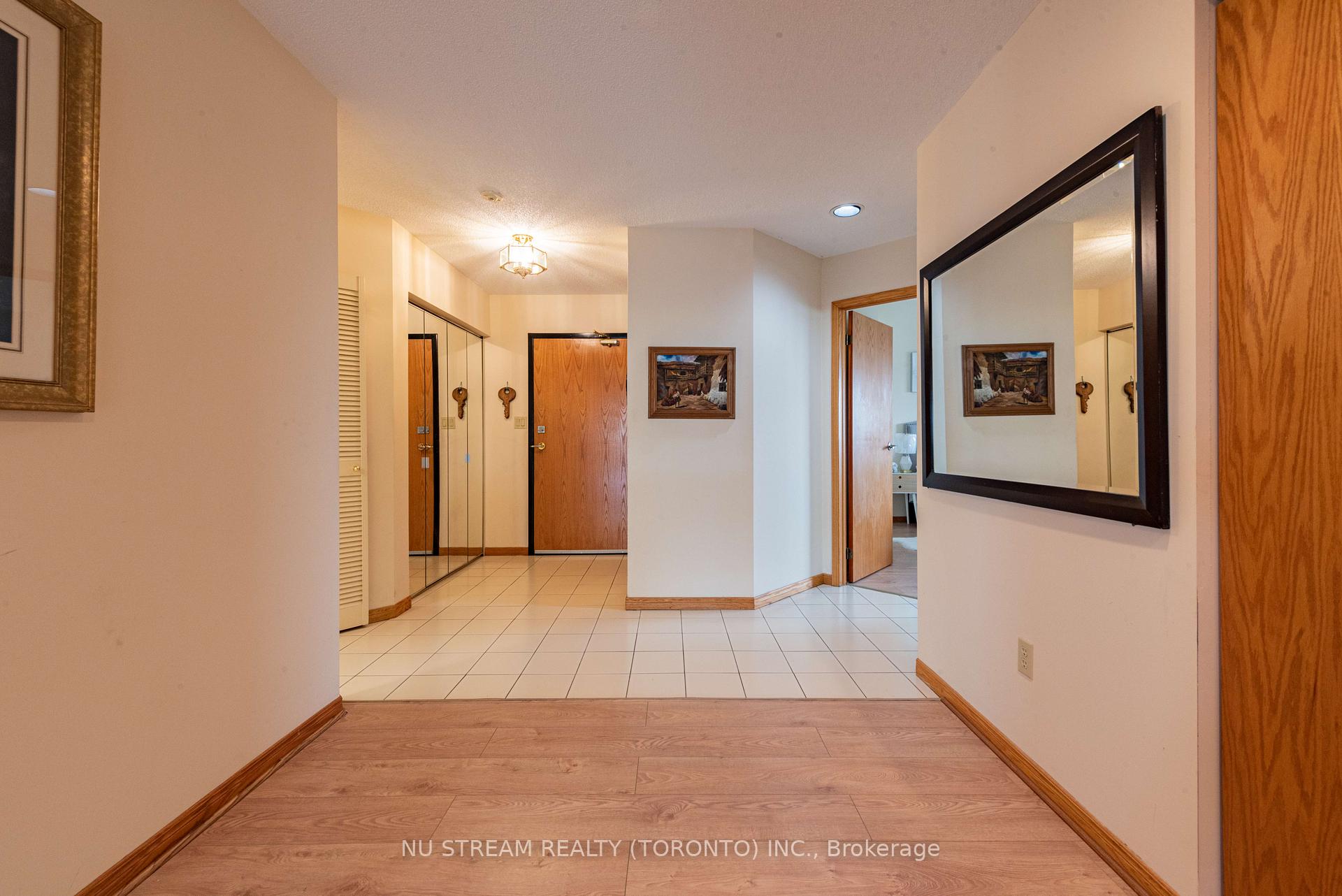 Photo 6 of Unit 905, 5151 Riverside Drive E, Windsor — HOMEH