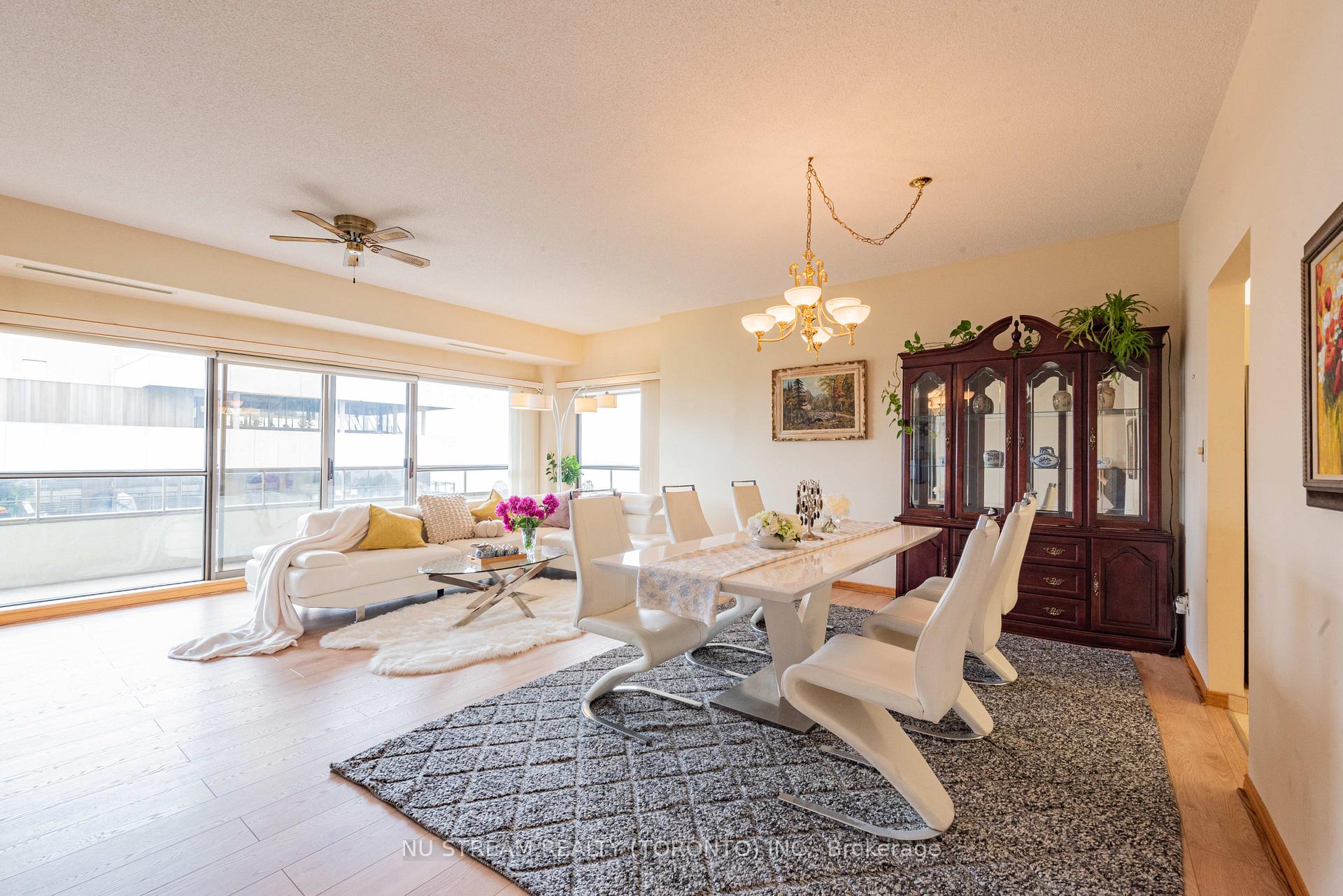 Photo 7 of Unit 905, 5151 Riverside Drive E, Windsor — HOMEH