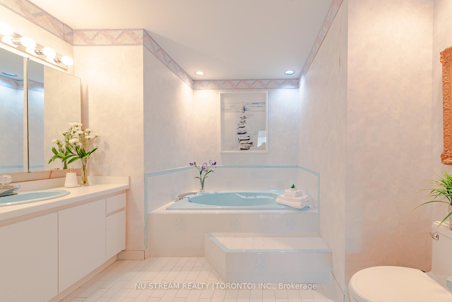 Photo 17 of Unit 905, 5151 Riverside Drive E, Windsor — HOMEH