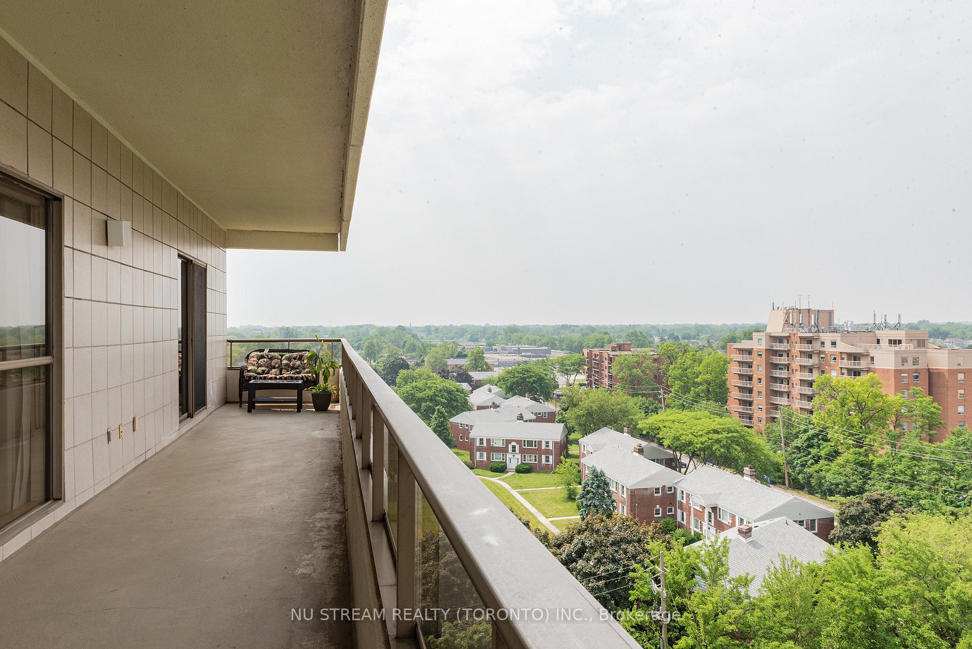 Photo 52 of Unit 905, 5151 Riverside Drive E, Windsor — HOMEH