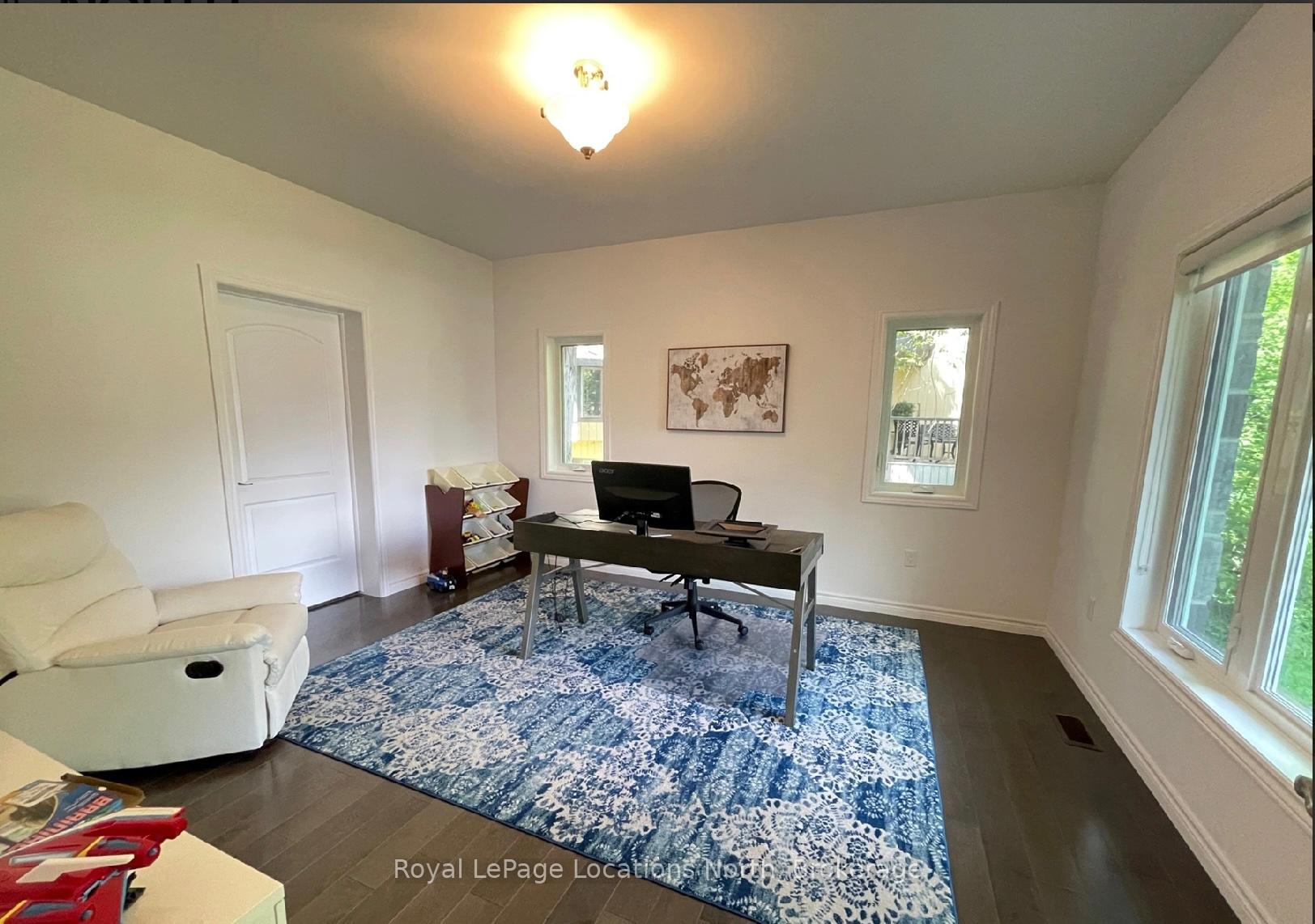 Photo 5 of 16 Sunset Court, Collingwood — HOMEH
