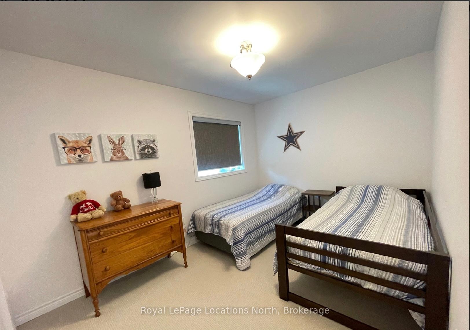 Photo 11 of 16 Sunset Court, Collingwood — HOMEH