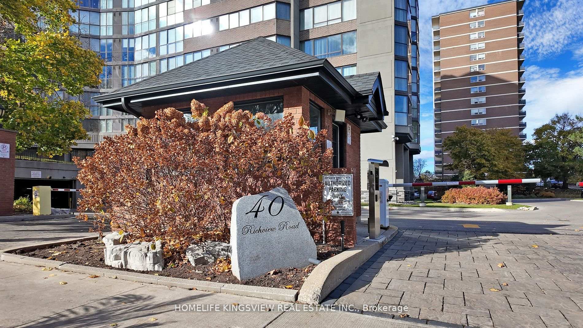 Photo 3 of Unit 1607, 40 Richview Road, Etobicoke, Humber Heights — HOMEH