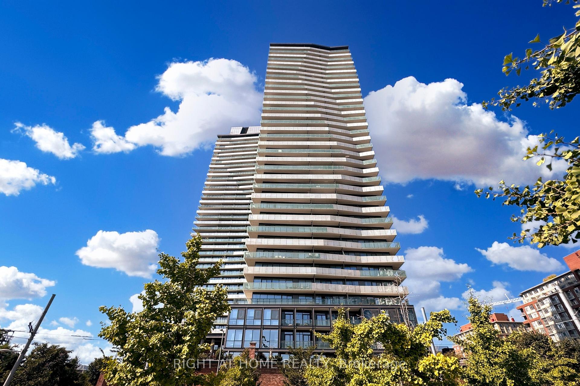 Front of Unit 3105, 390 Cherry Street