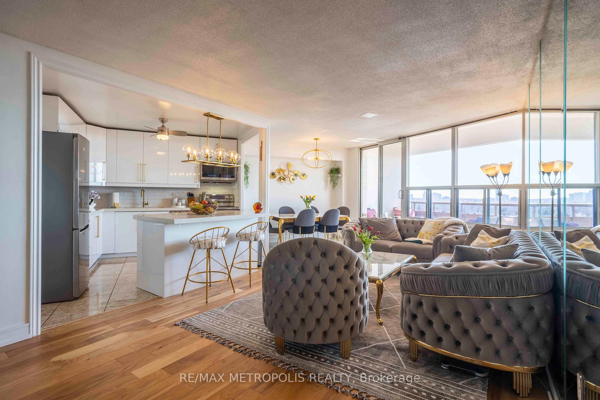 Photo 1 of Unit PH01, 15 Vicora Linkway, Toronto, Flemingdon Park — HOMEH
