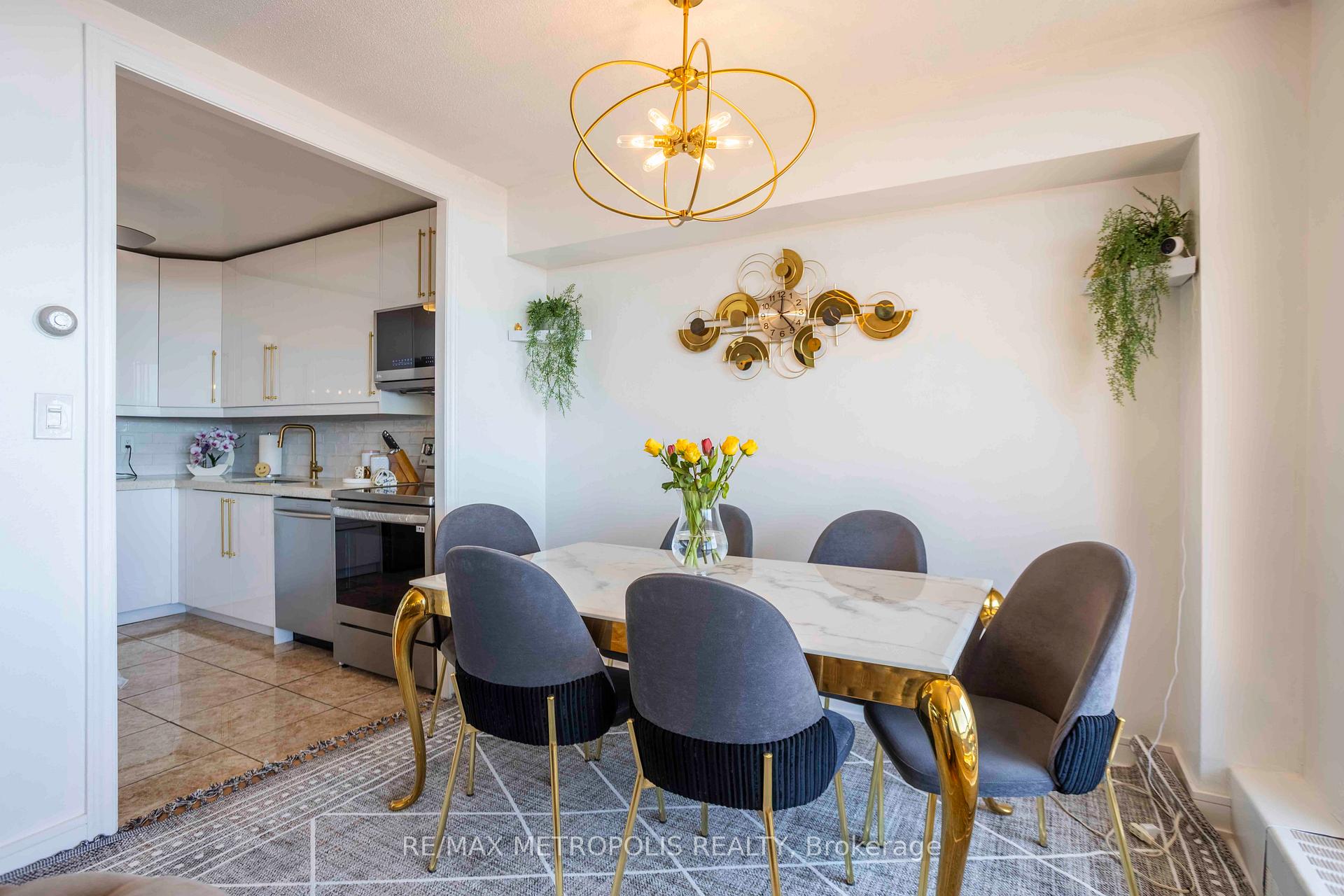 Photo 10 of Unit PH01, 15 Vicora Linkway, Toronto, Flemingdon Park — HOMEH