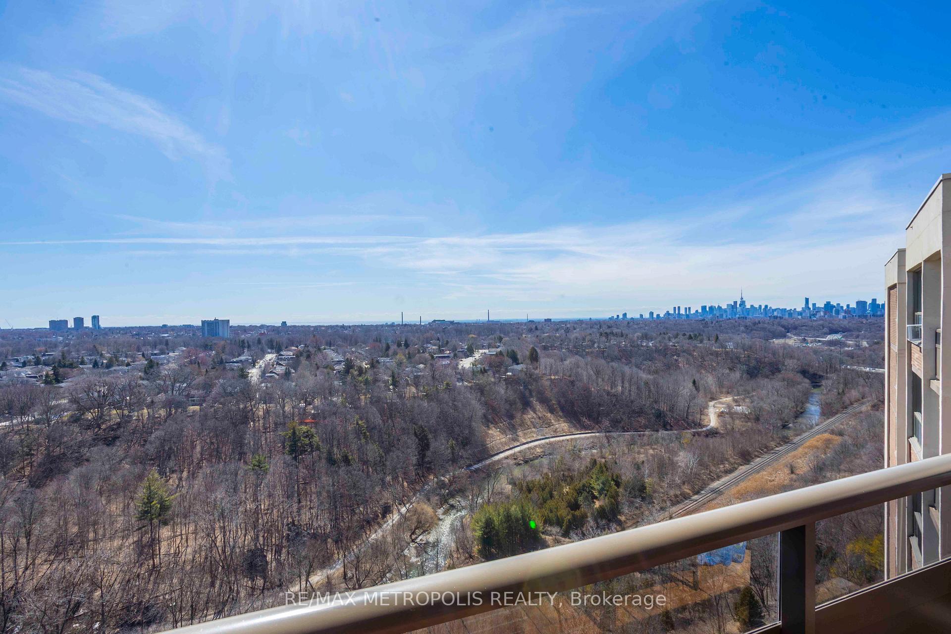 Photo 15 of Unit PH01, 15 Vicora Linkway, Toronto, Flemingdon Park — HOMEH