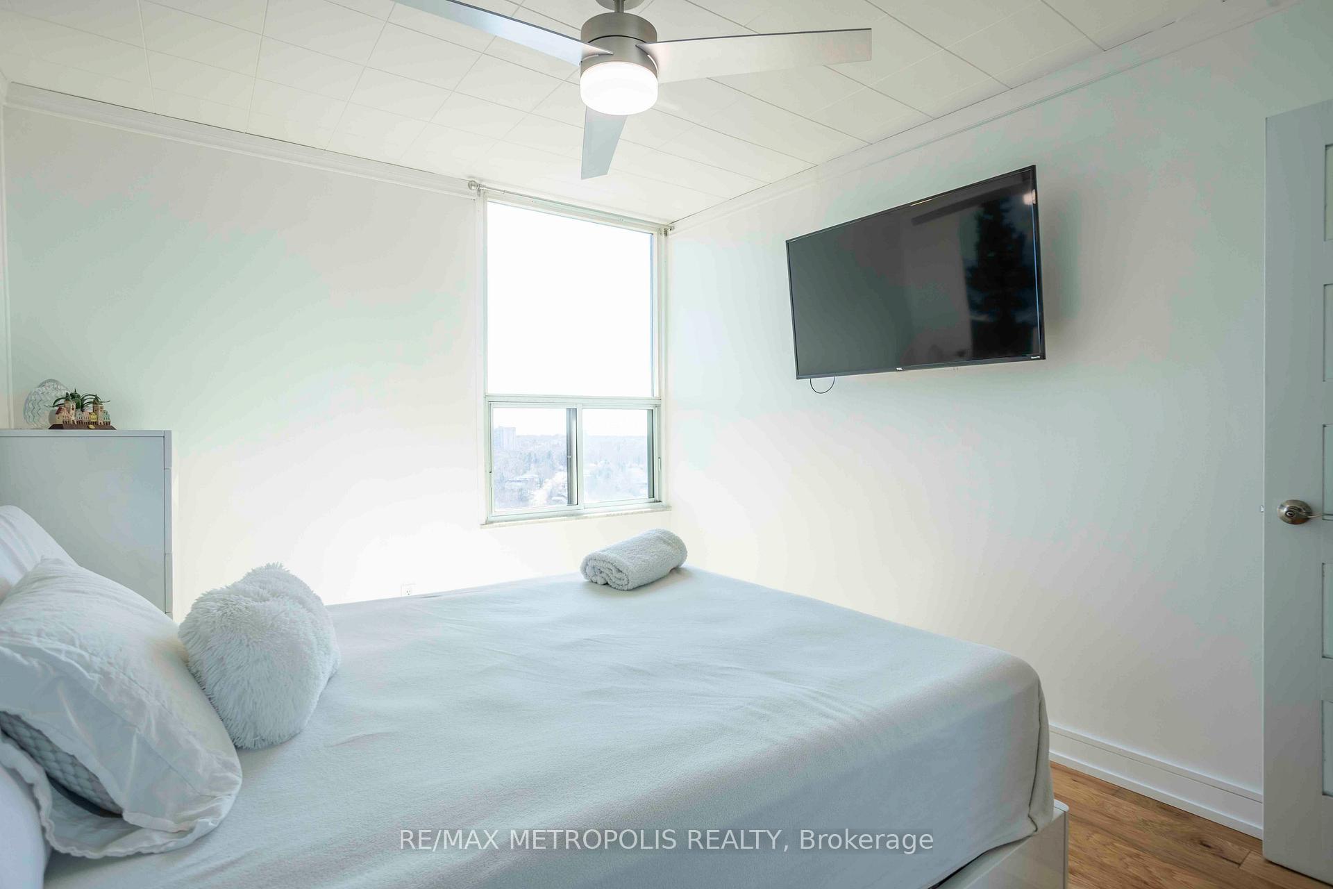 Photo 26 of Unit PH01, 15 Vicora Linkway, Toronto, Flemingdon Park — HOMEH