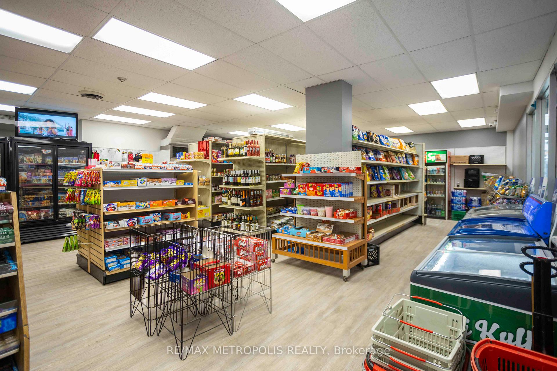 Photo 38 of Unit PH01, 15 Vicora Linkway, Toronto, Flemingdon Park — HOMEH