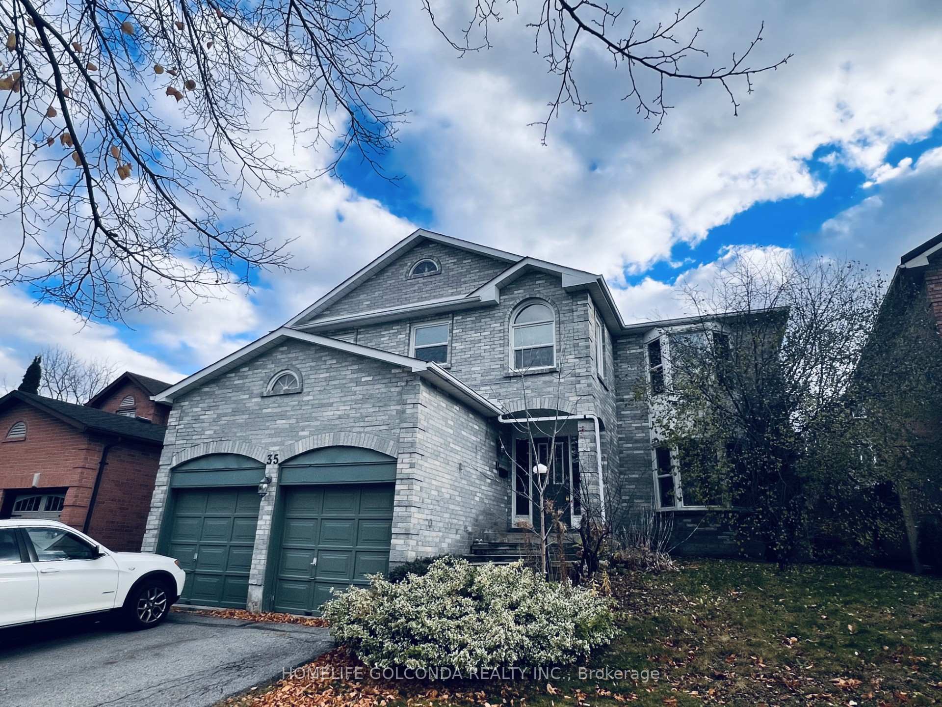 Front of 35 Tannery Creek Crescent