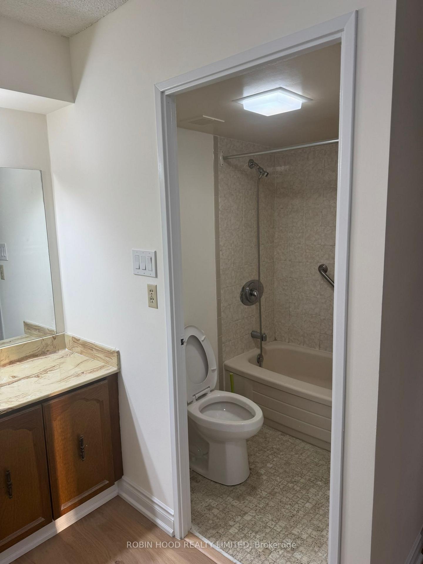Photo 33 of Unit 1104, 2330 Bridletowne Circle, Scarborough, L'Amoreaux — HOMEH