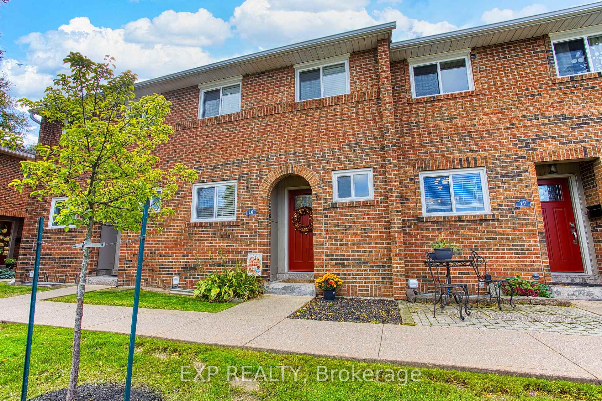 Front of Unit 16, 125 Livingston Avenue