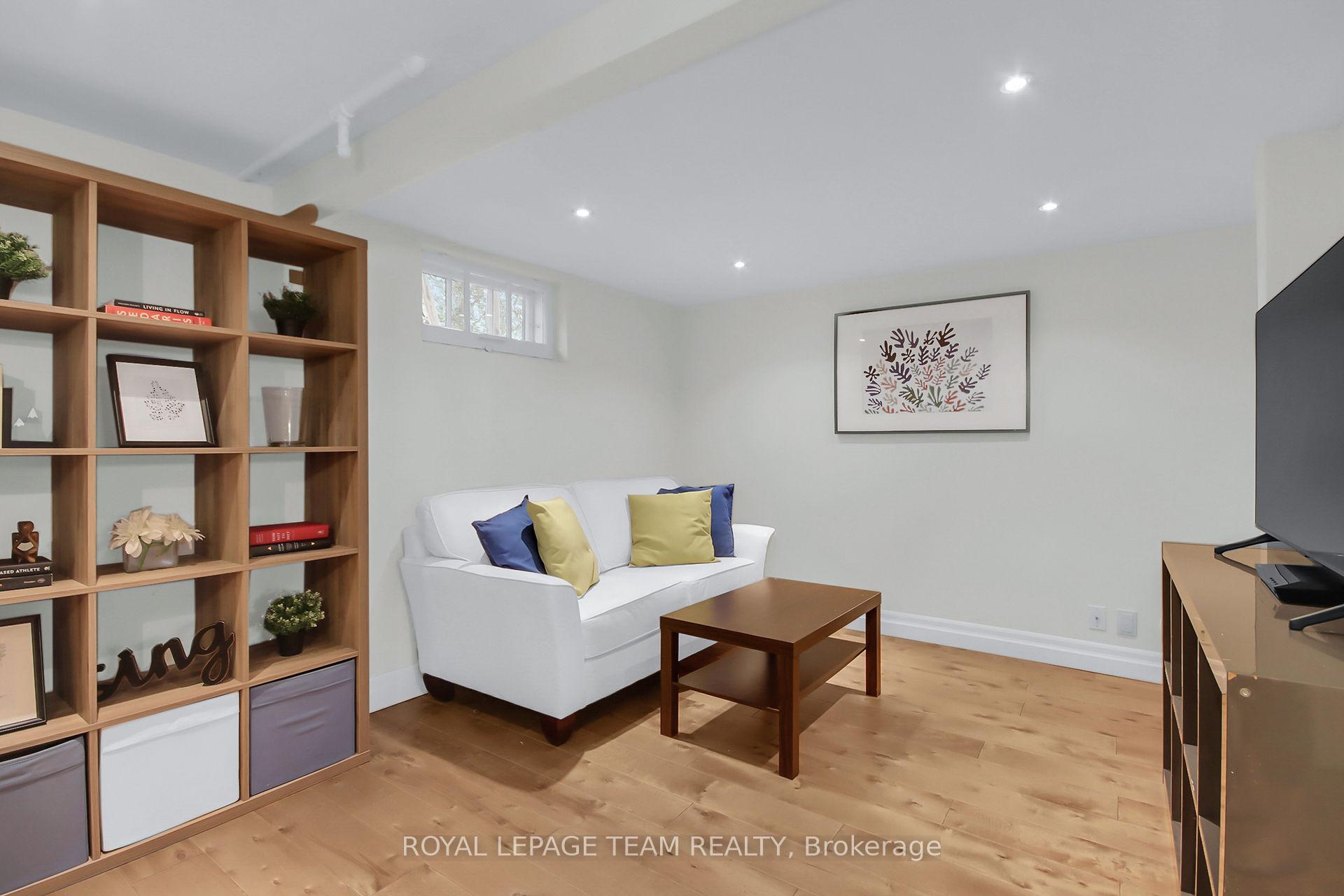 Photo 11 of 526 Highland Avenue, Ottawa, McKellar/Highland — HOMEH