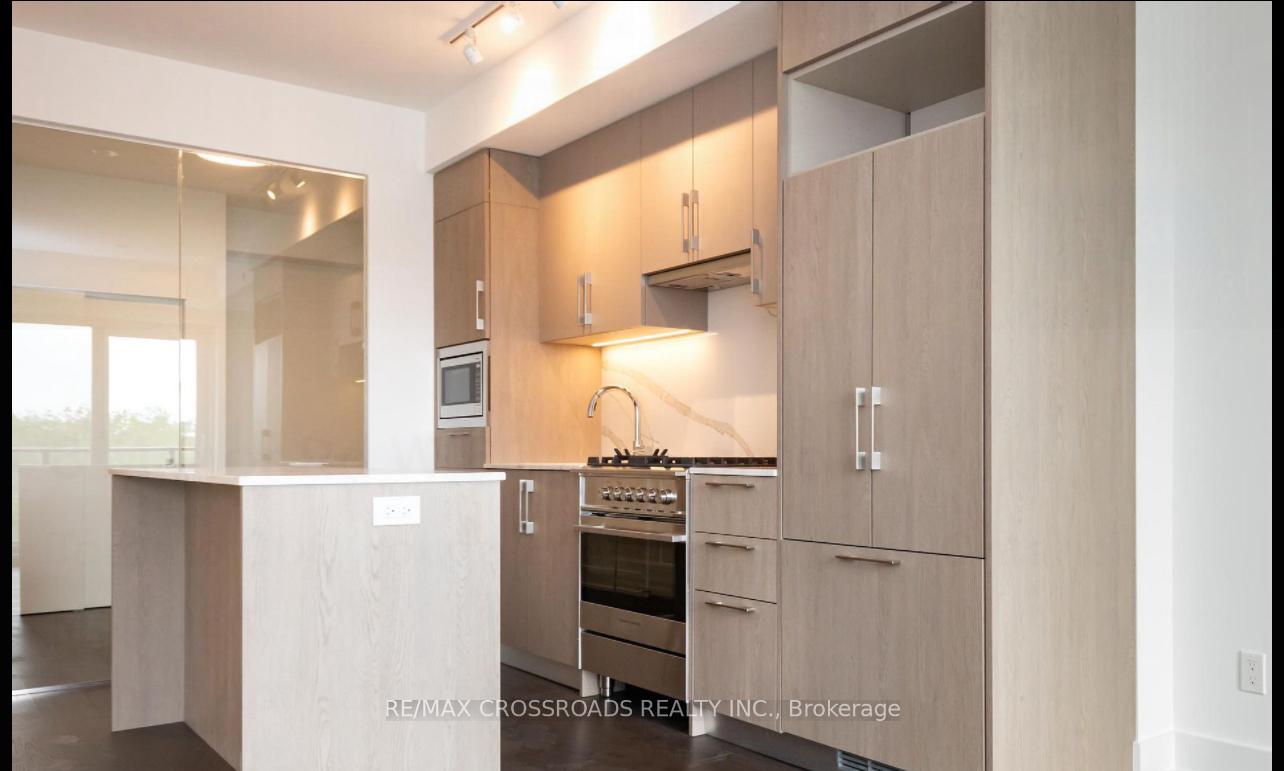 Photo 8 of Unit 607, 8 Manor Road W, Toronto, Yonge-Eglinton — HOMEH
