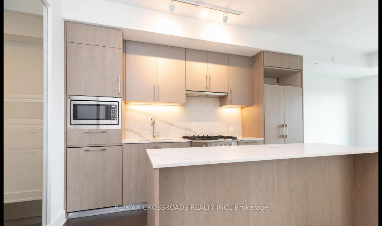 Photo 13 of Unit 607, 8 Manor Road W, Toronto, Yonge-Eglinton — HOMEH