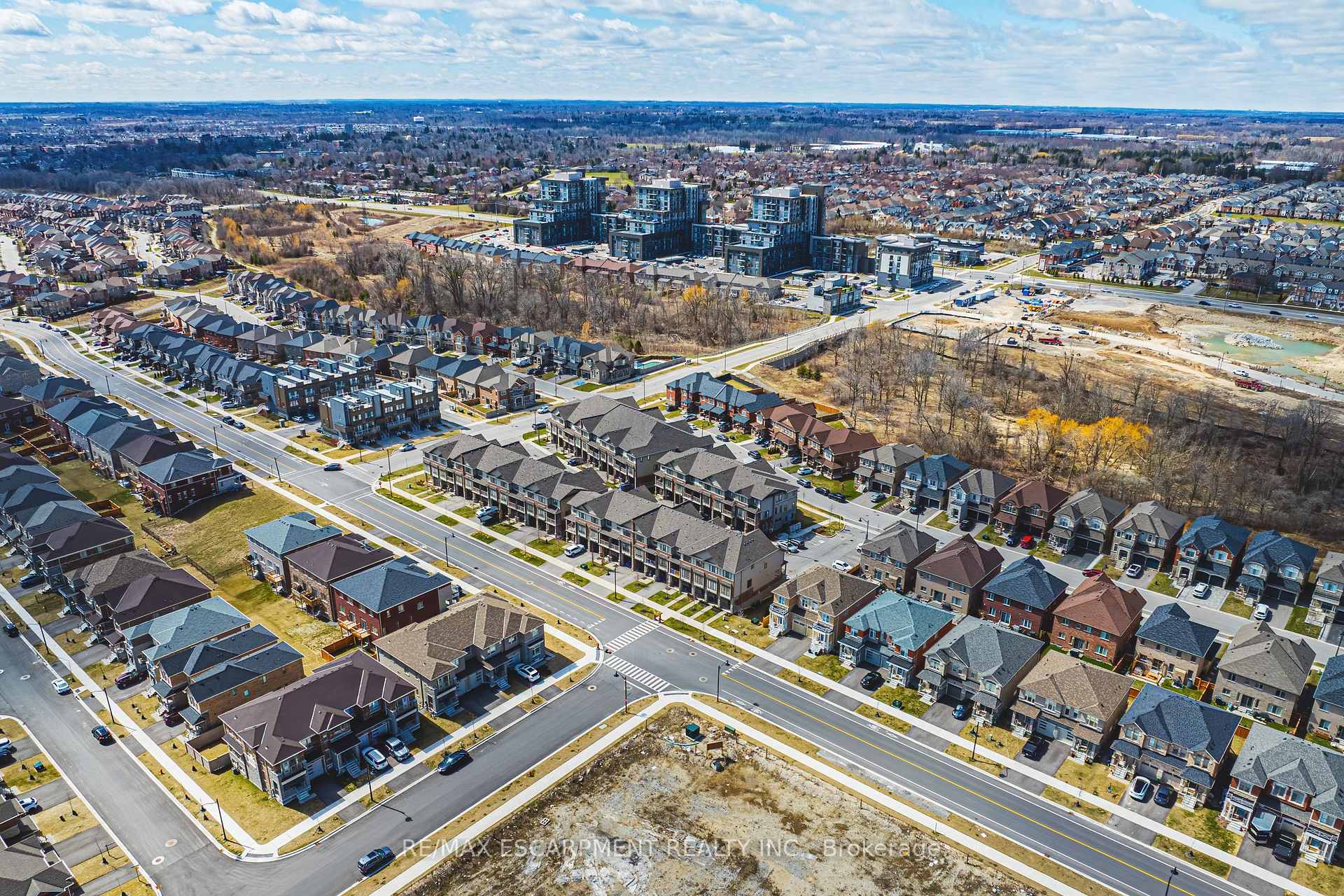 Photo 36 of 18 Ridgeside Lane, Hamilton, Waterdown — HOMEH