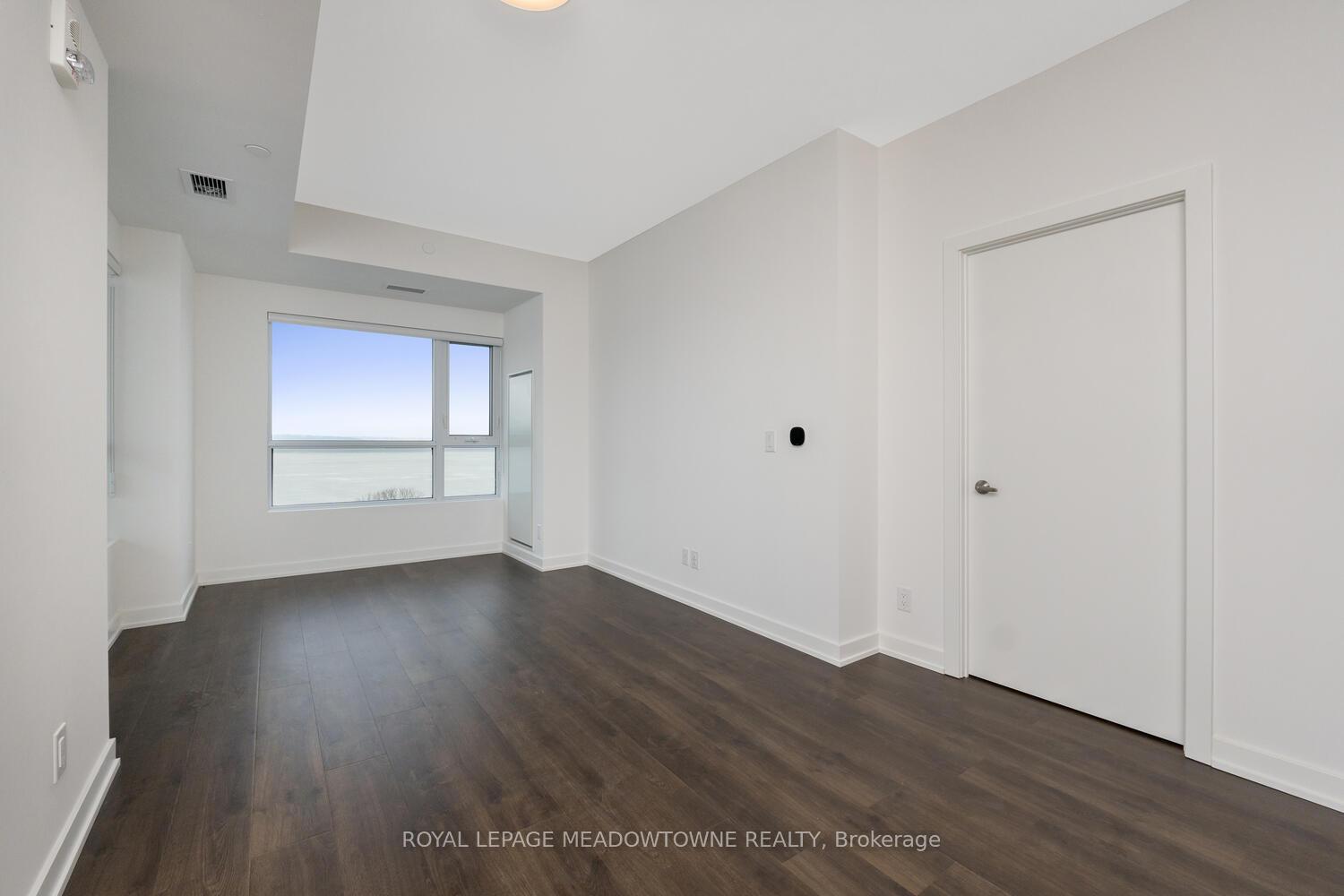 Photo 12 of Unit 705, 56 Lakeside Terrace, Barrie, Little Lake — HOMEH