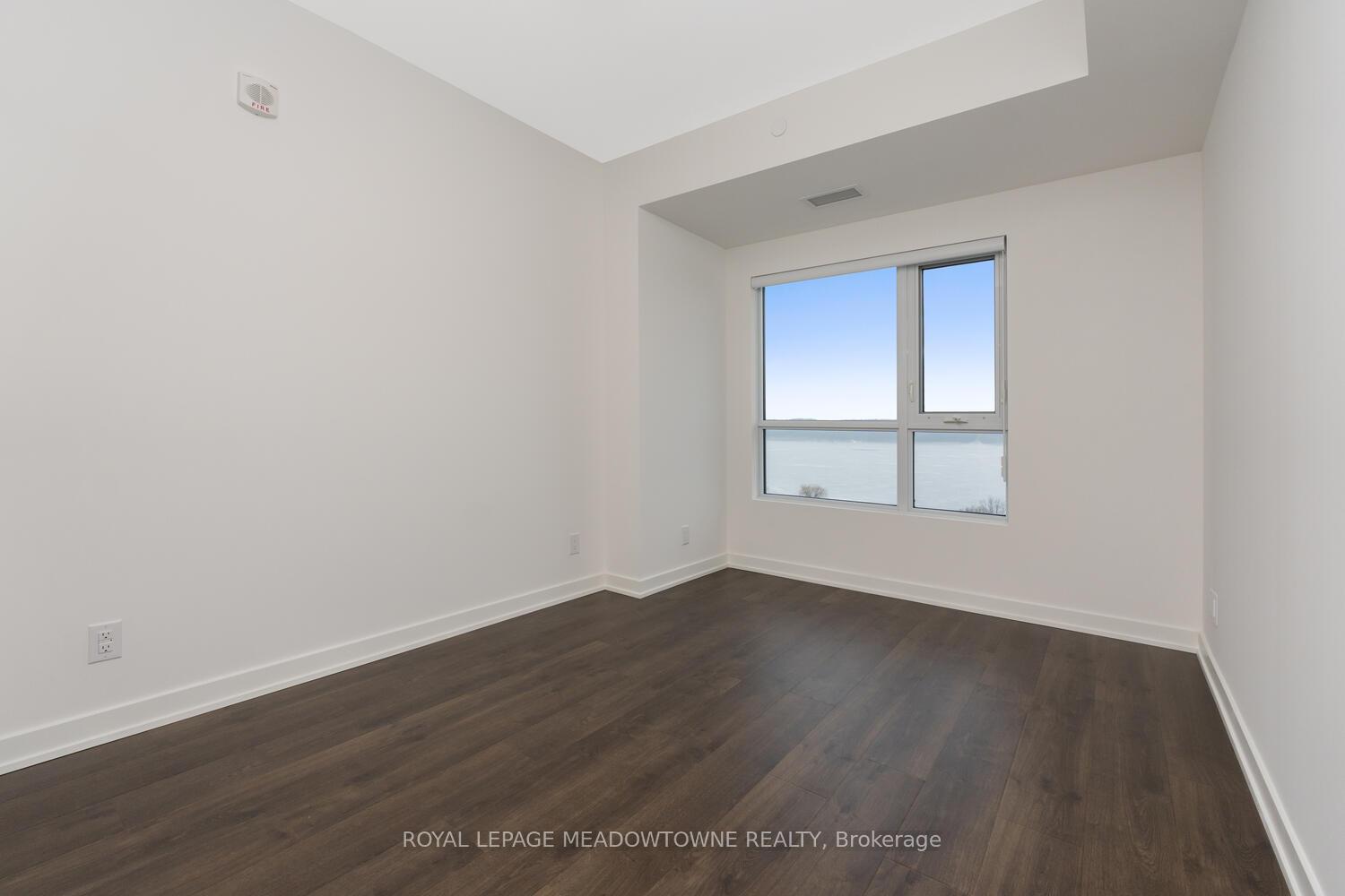 Photo 17 of Unit 705, 56 Lakeside Terrace, Barrie, Little Lake — HOMEH
