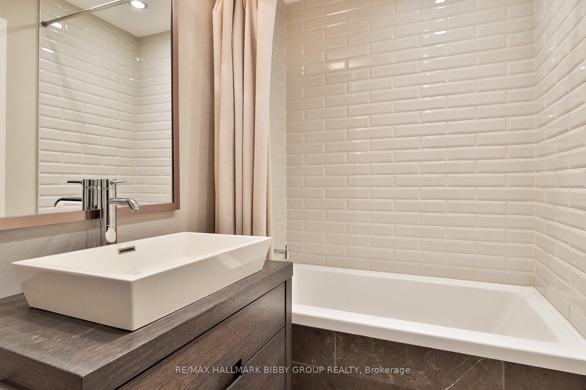 Photo 30 of Unit Ph1210, 138 Princess Street, Toronto, Moss Park — HOMEH