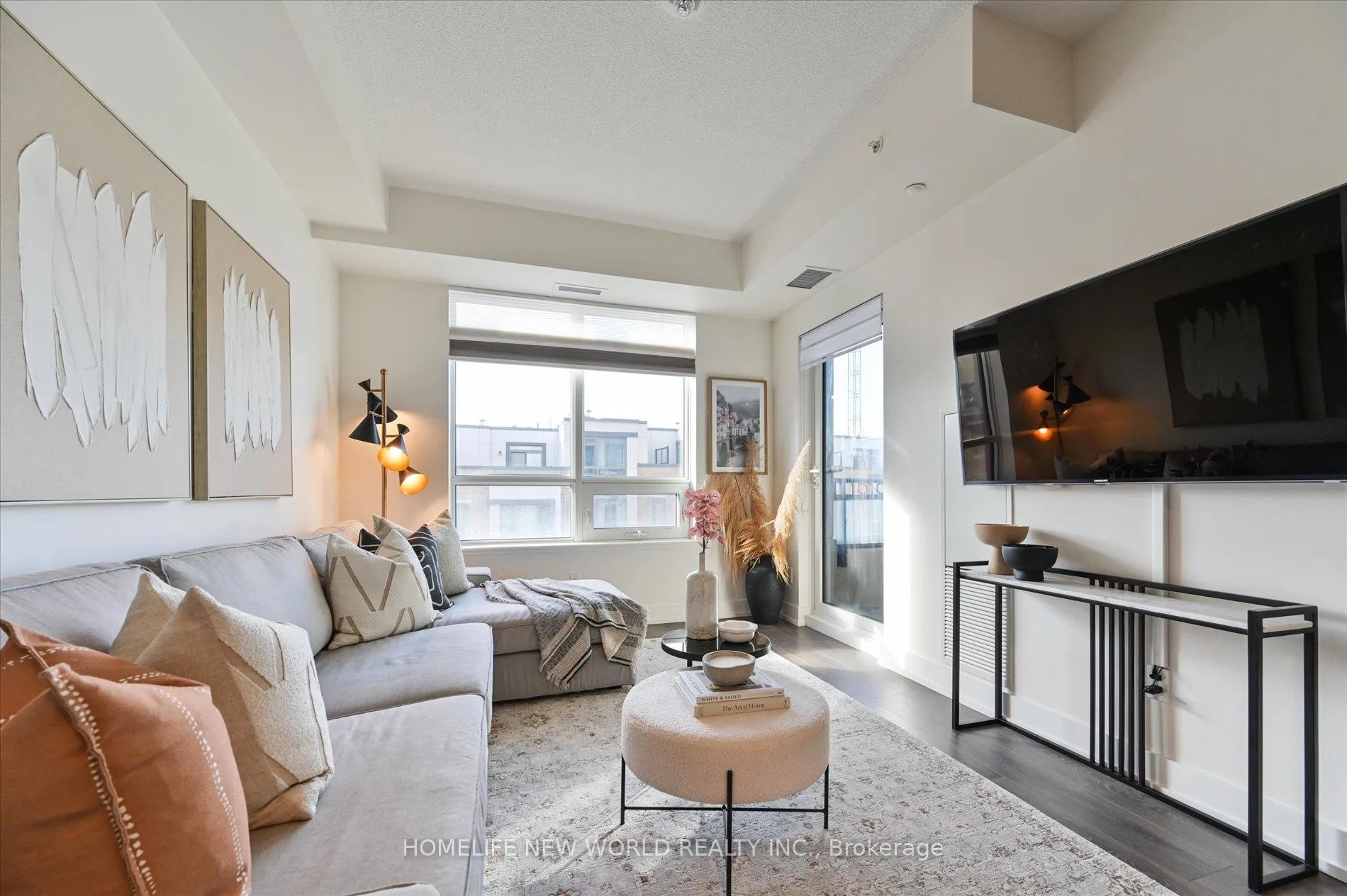 Front of Unit 318W, 268 Buchanan Drive