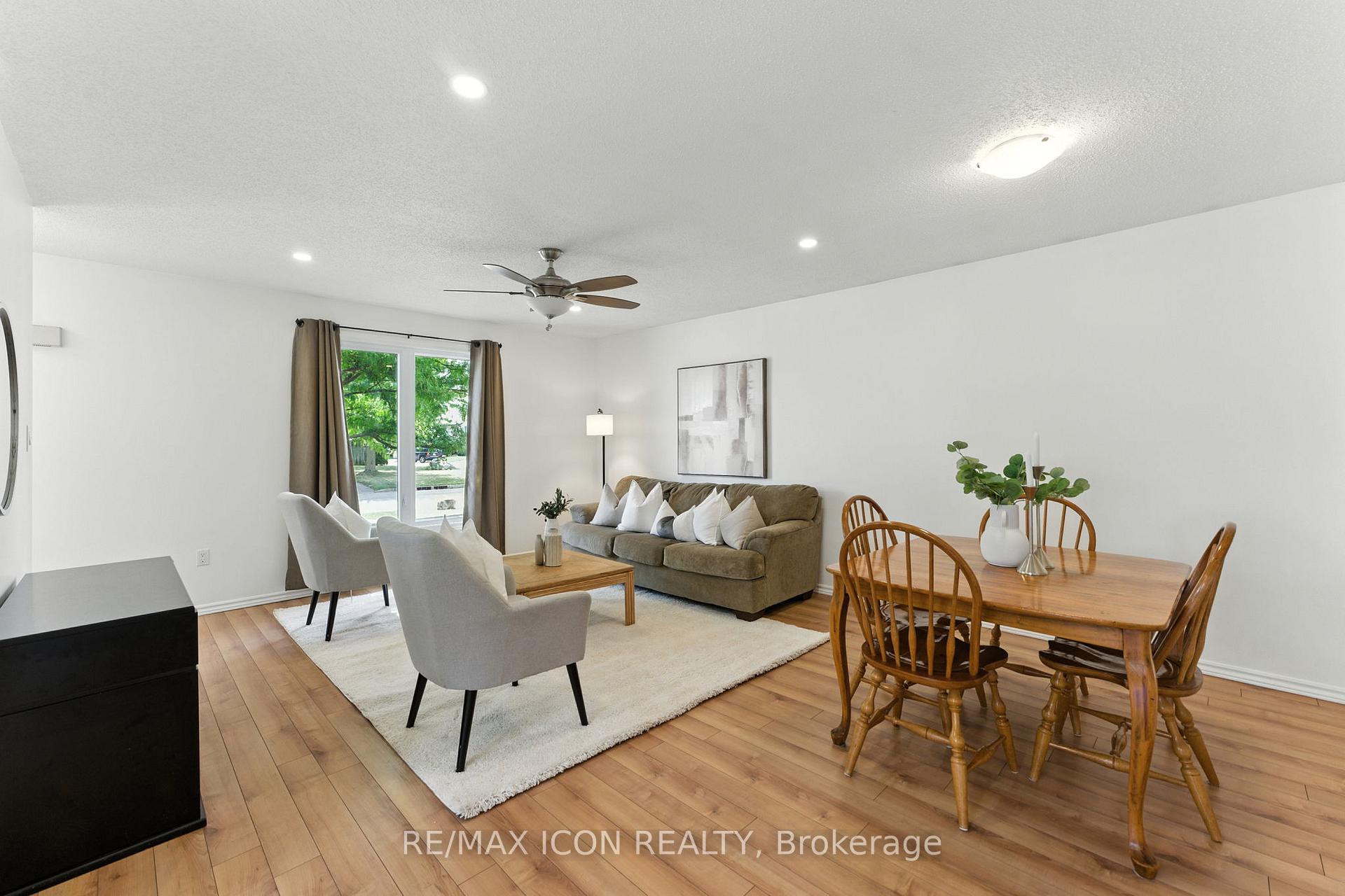Photo 4 of 16 Ivy Crescent, Brant, Paris — HOMEH