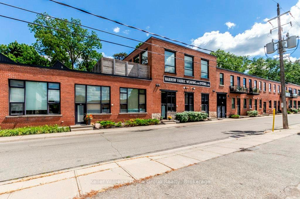 Front of Unit 106, 85 Spruce Street