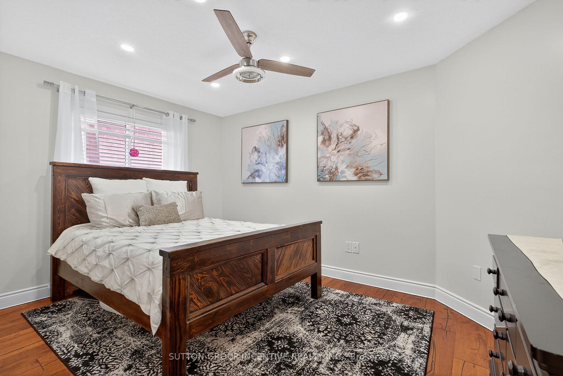 Photo 10 of 6 Sundew Drive, Barrie, Holly — HOMEH