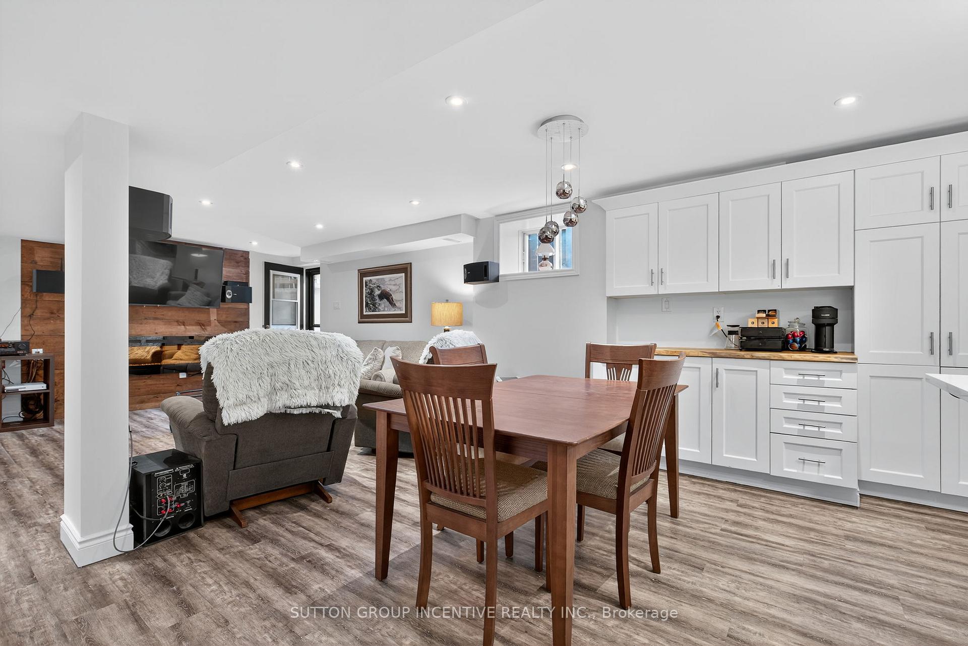 Photo 23 of 6 Sundew Drive, Barrie, Holly — HOMEH