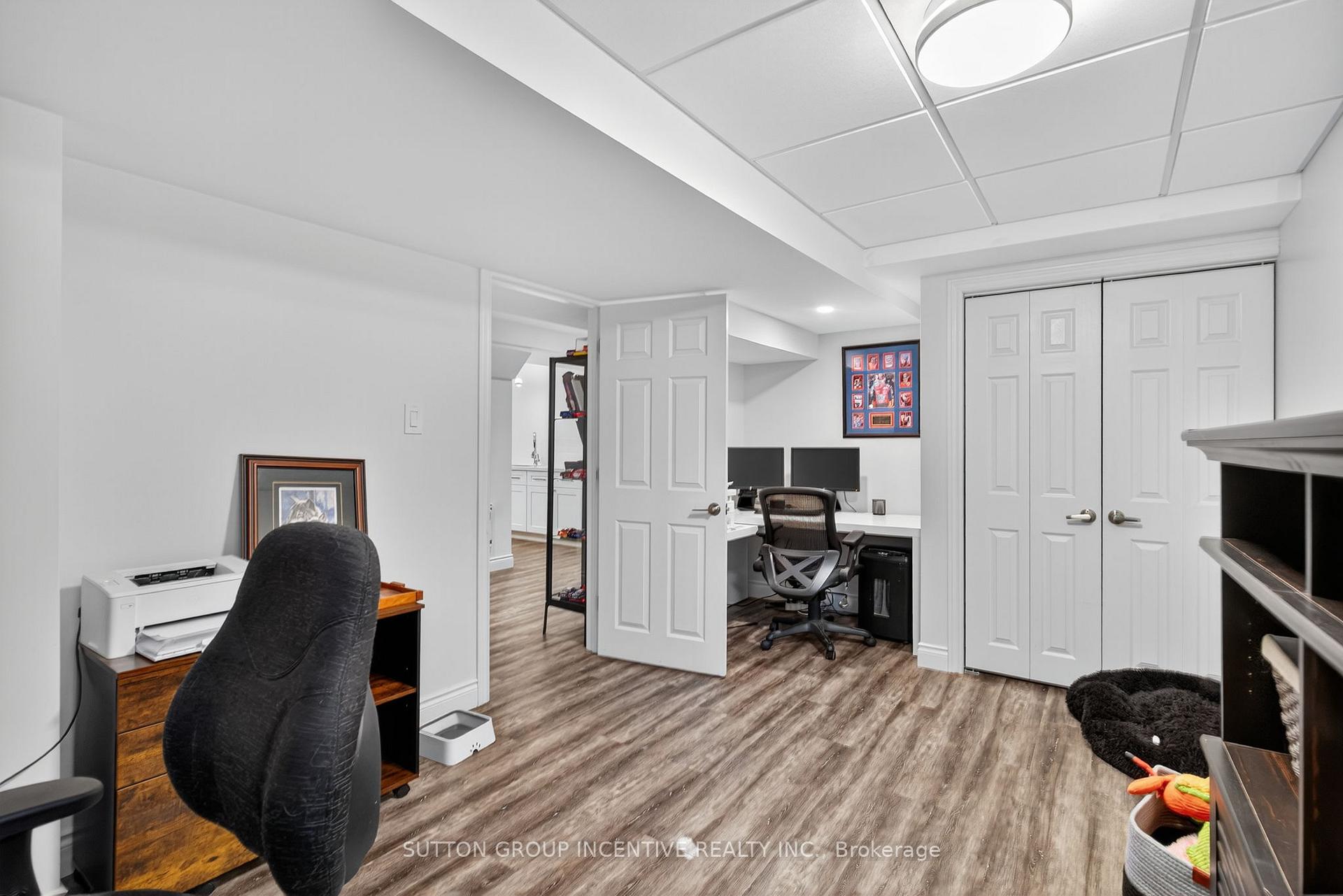 Photo 20 of 6 Sundew Drive, Barrie, Holly — HOMEH
