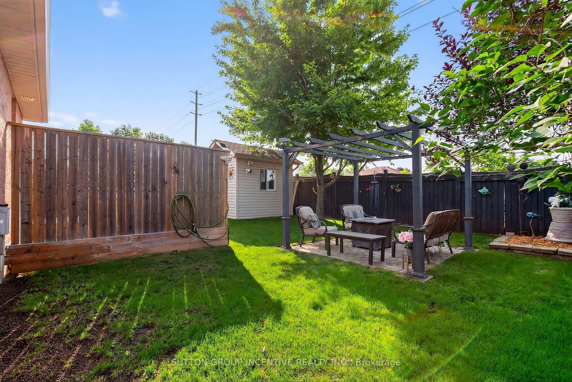 Photo 26 of 6 Sundew Drive, Barrie, Holly — HOMEH