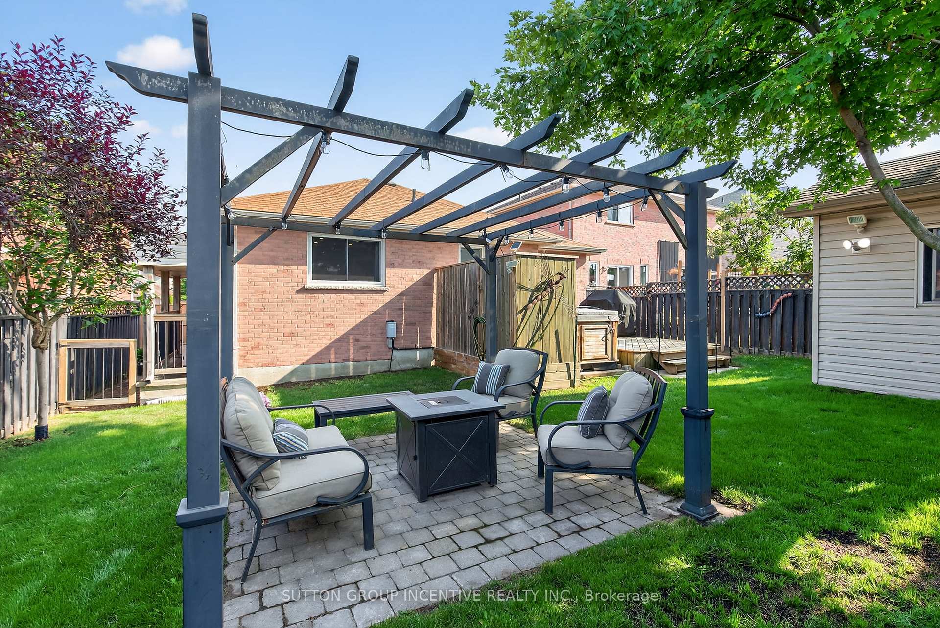Photo 27 of 6 Sundew Drive, Barrie, Holly — HOMEH