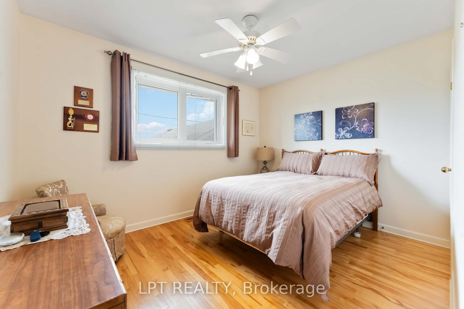 Photo 13 of 742 Halstead Street, Ottawa, Elmvale Acres — HOMEH