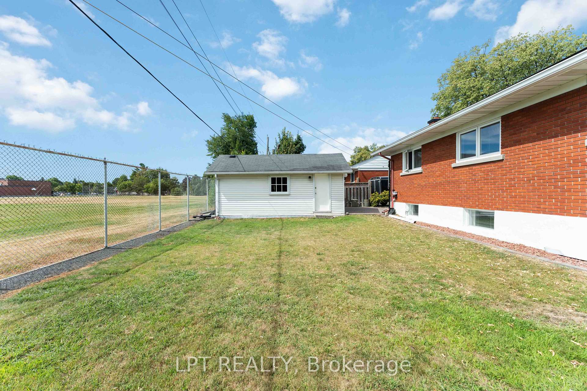 Photo 35 of 742 Halstead Street, Ottawa, Elmvale Acres — HOMEH