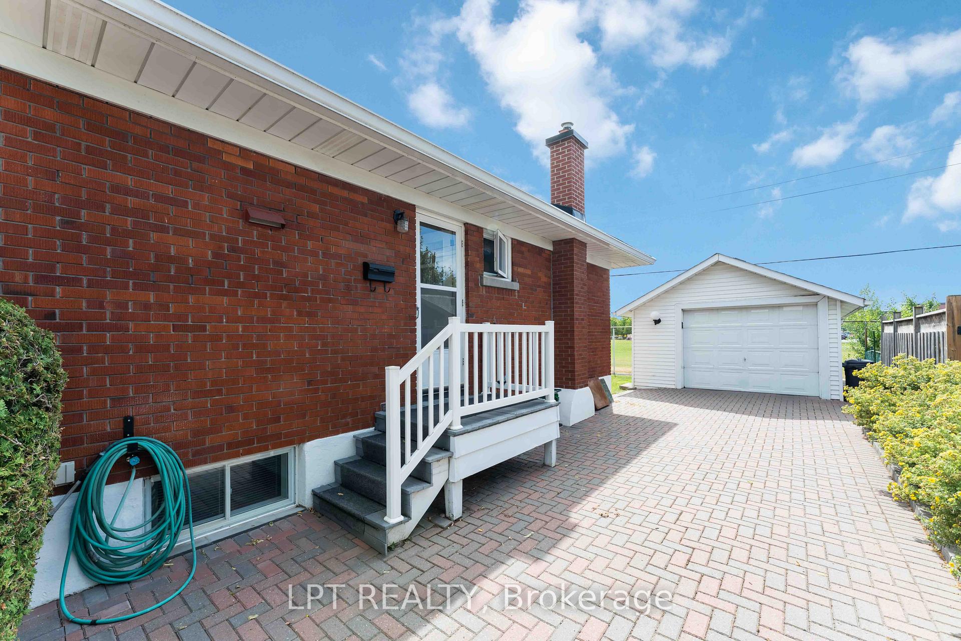 Photo 40 of 742 Halstead Street, Ottawa, Elmvale Acres — HOMEH