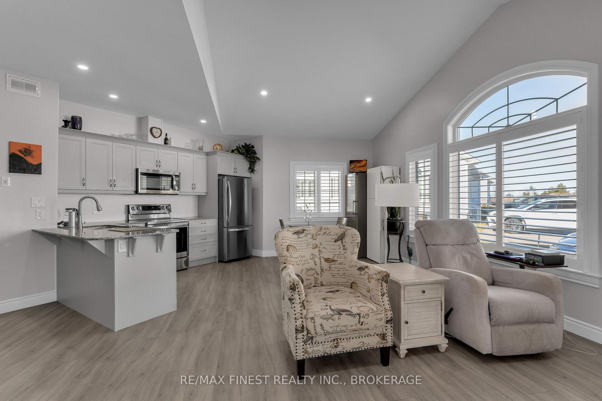 Photo 8 of 53 Lowry Place, Loyalist, Amherstview — HOMEH