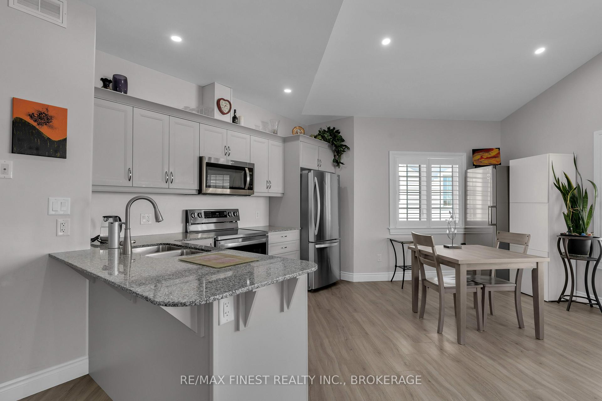 Photo 10 of 53 Lowry Place, Loyalist, Amherstview — HOMEH