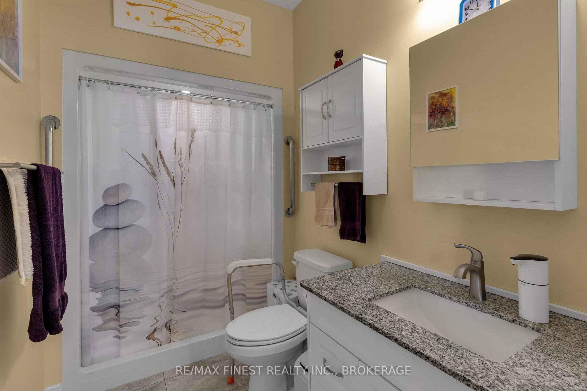 Photo 16 of 53 Lowry Place, Loyalist, Amherstview — HOMEH