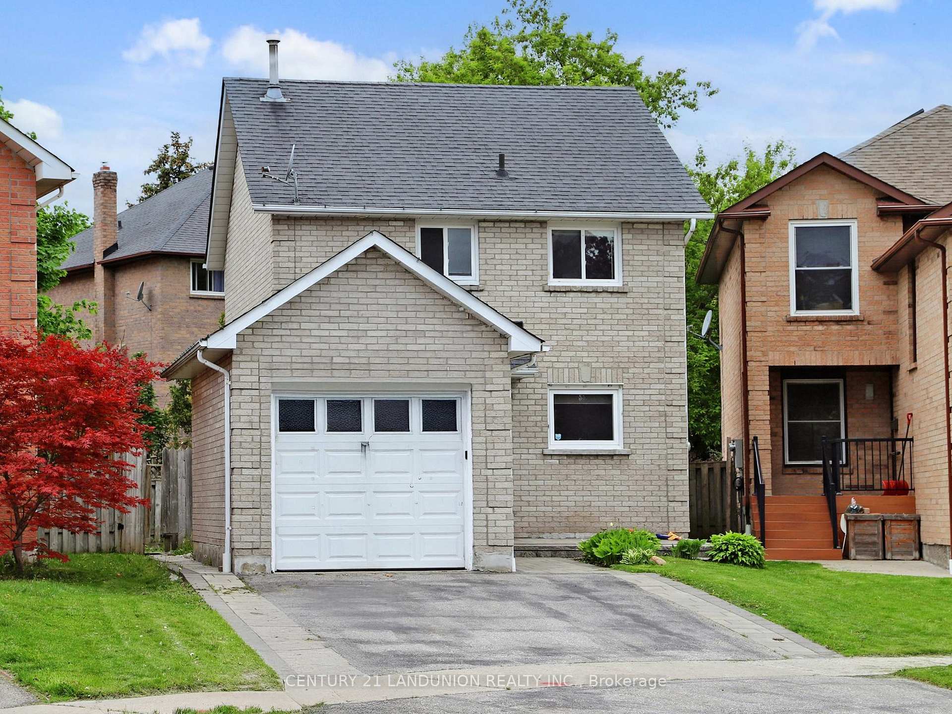 Photo 2 of 46 Deverill Crescent, Ajax, Central West — HOMEH