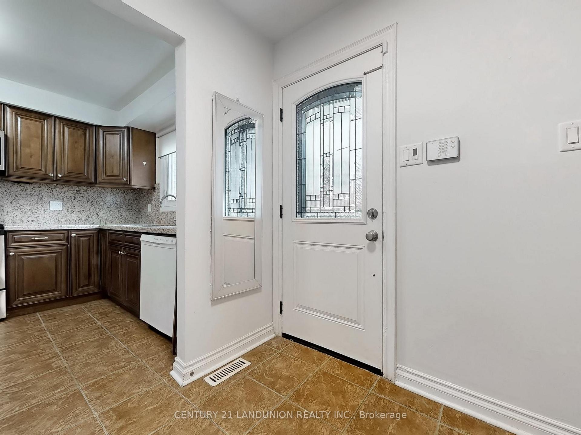 Photo 6 of 46 Deverill Crescent, Ajax, Central West — HOMEH