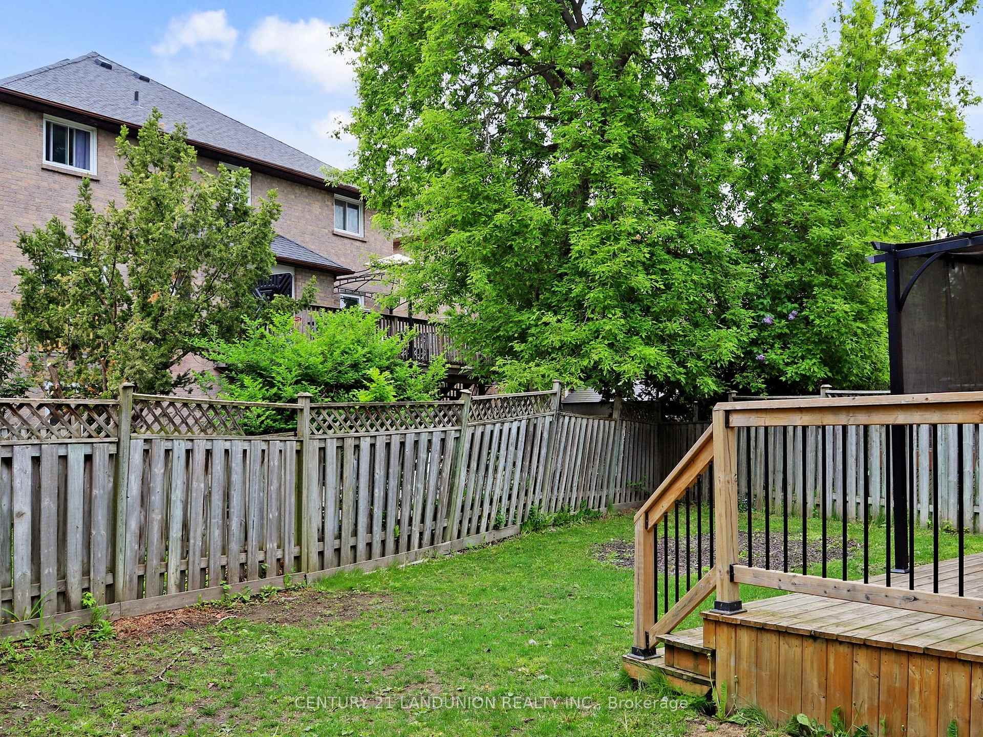 Photo 25 of 46 Deverill Crescent, Ajax, Central West — HOMEH
