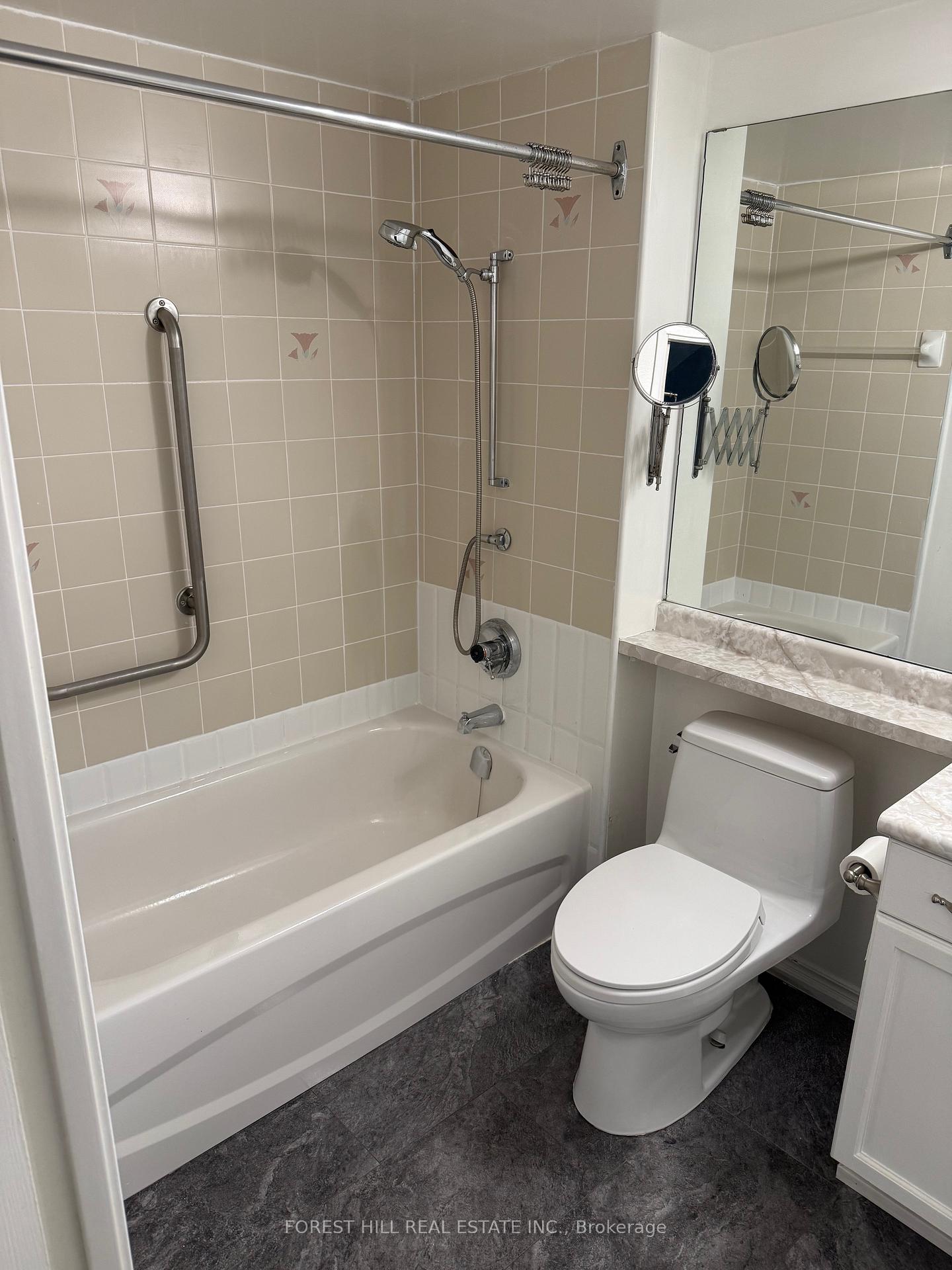 Photo 5 of Unit 103, 11 Thorncliffe Pk Drive, Toronto, Thorncliffe Park — HOMEH